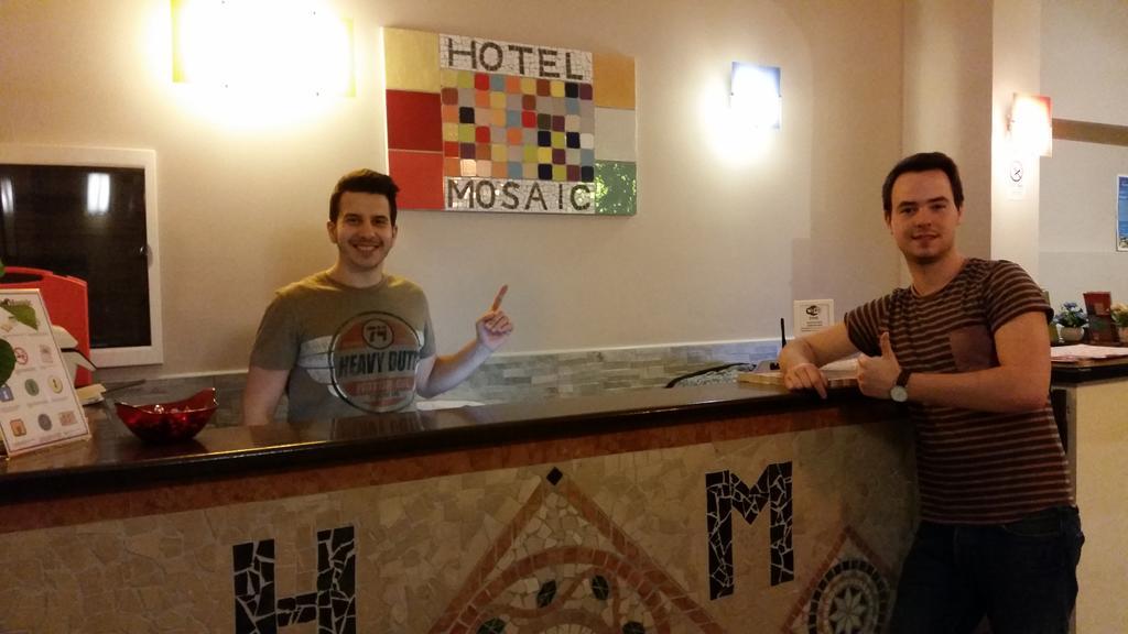 Mosaic Albergue Roma